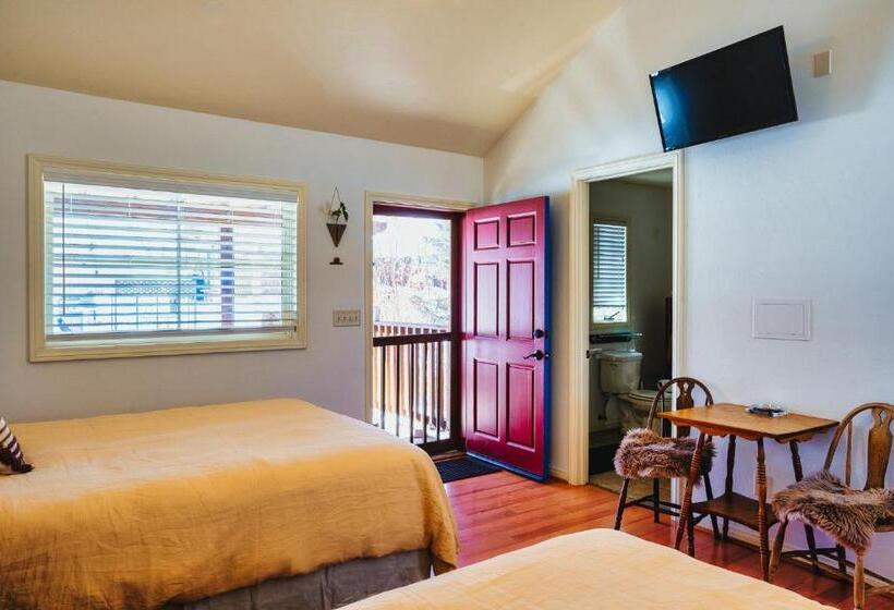 غرفة قياسية, The Loubird Inn