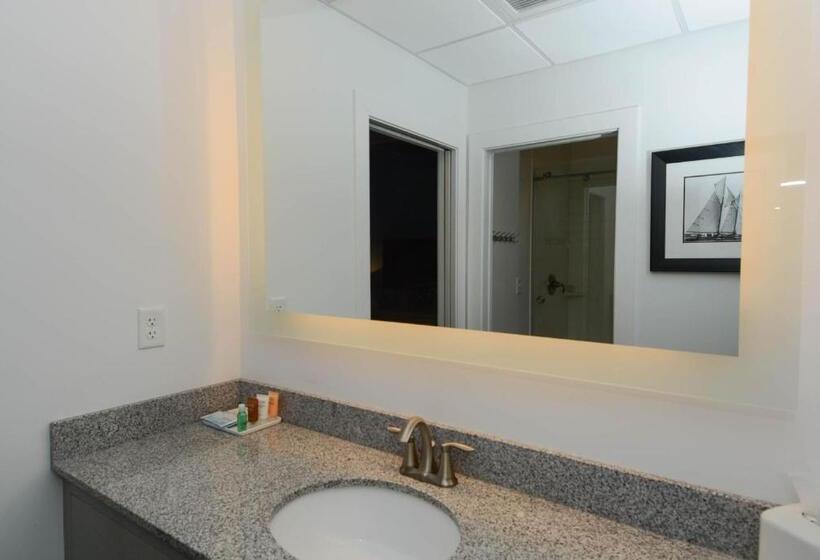 جناح سرير كينج, Avenue Inn & Spa