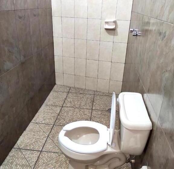 スタンダードルーム, El Paraiso