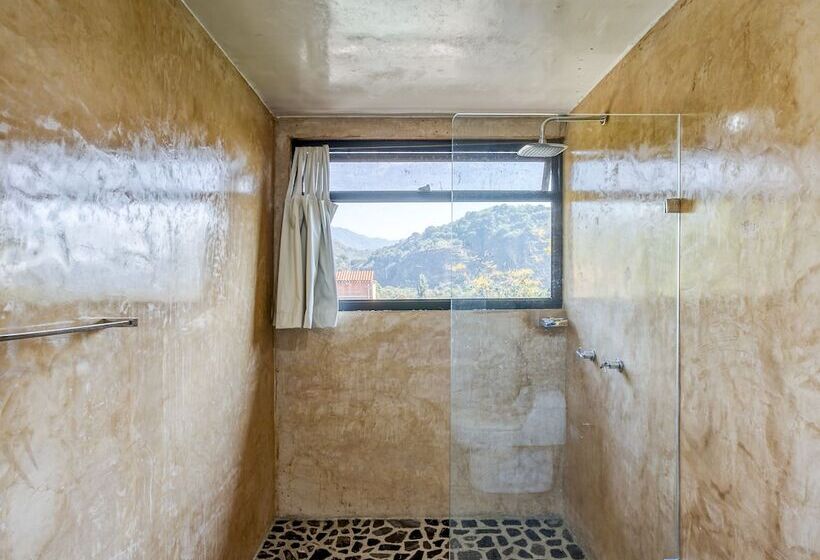 חדר סופריור, Marmil