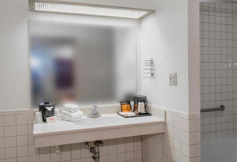 غرفة ديلوكس لذوى الاحتياجات الخاصة, Red Roof Inn Morgan City