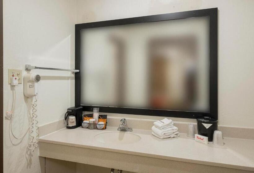 جناح سرير كينج, Red Roof Inn Morgan City