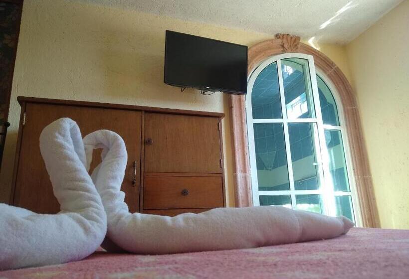 غرفة قياسية مزوَّدة بجاكوزي, Santa Barbara