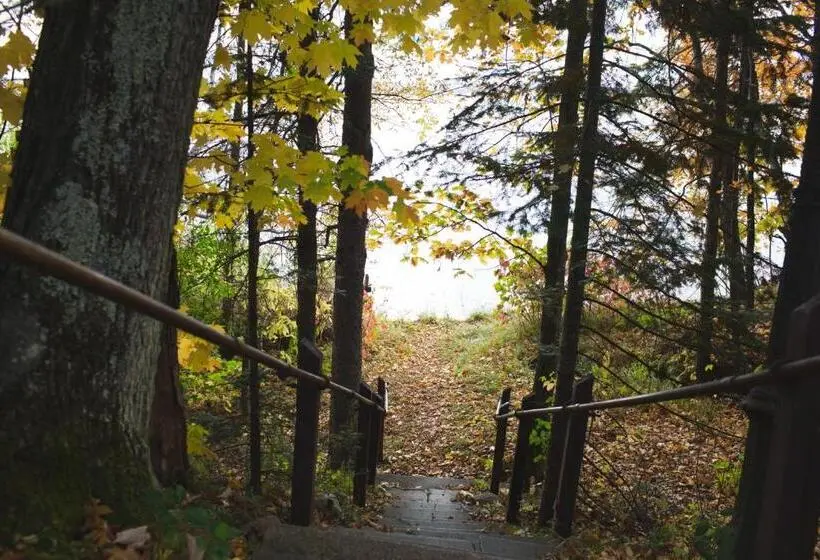 Maja/Mökki, Mission Springs Resort