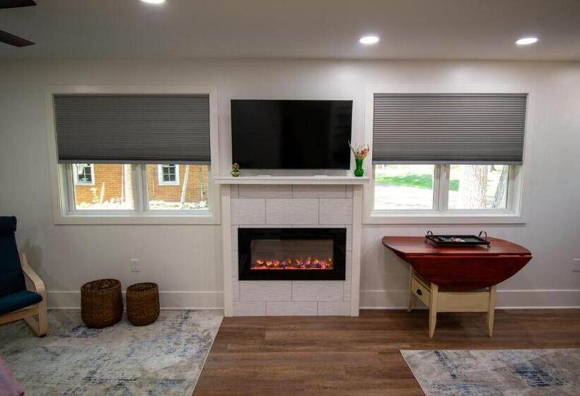 منزل غرفة نوم واحدة, Mission Springs Resort