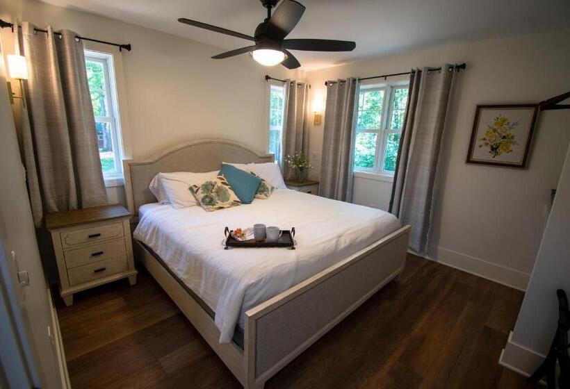 منزل غرفة نوم واحدة, Mission Springs Resort