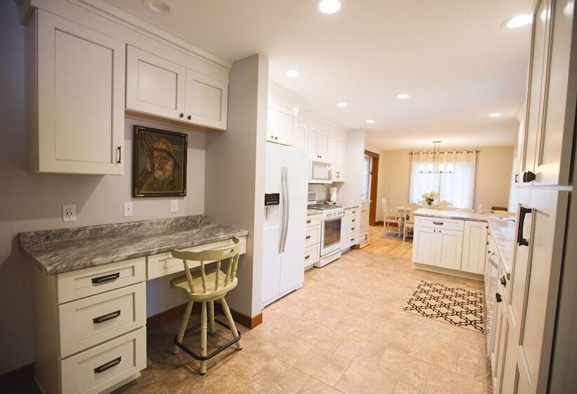 منزل غرفة نوم واحدة, Mission Springs Resort