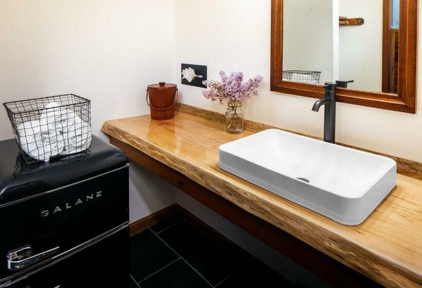 标准间, Aspen At Manchester