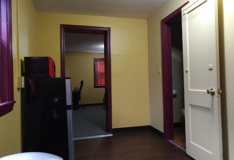 غرفة قياسية سرير كينج, Cottage Inn   Grantville