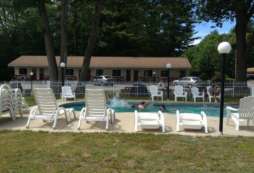 Номер Стандарт, Marcotte Motor Court