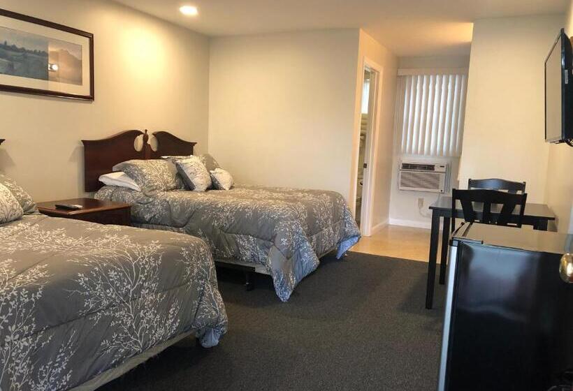 Номер Стандарт, Marcotte Motor Court