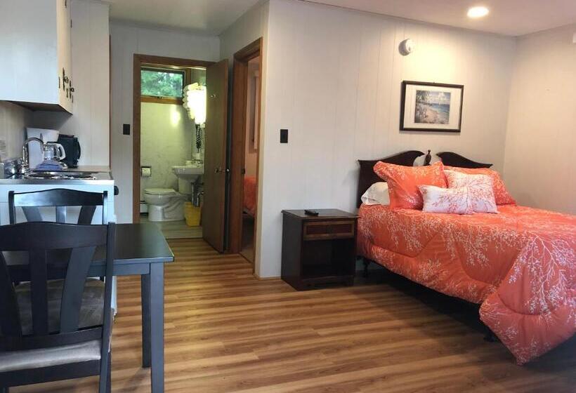 Номер Стандарт, Marcotte Motor Court