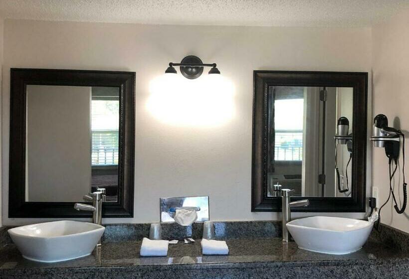 غرفة قياسية, Sun Coast Inn