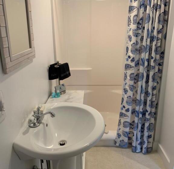 غرفة سوبيريور سرير كينج, The Tern Inn Bed & Breakfast And Cottages