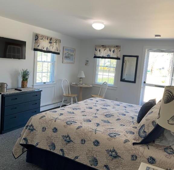 غرفة ديلوكس سرير كينج, The Tern Inn Bed & Breakfast And Cottages