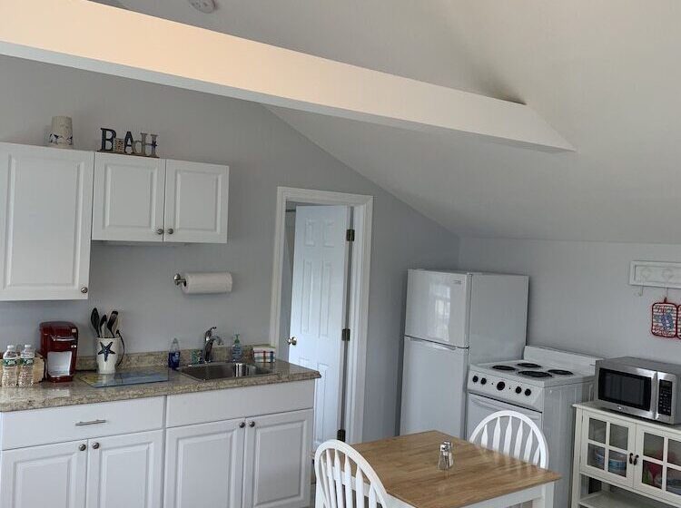 Студия Стандарт, The Tern Inn Bed & Breakfast And Cottages