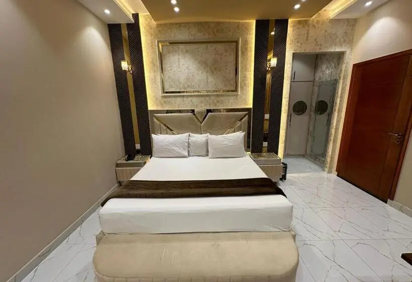 اتاق لوکس, Multan Swiss