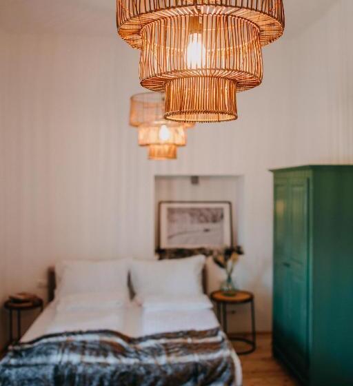 デラックスルーム, Ugron Castle Fiatfalva