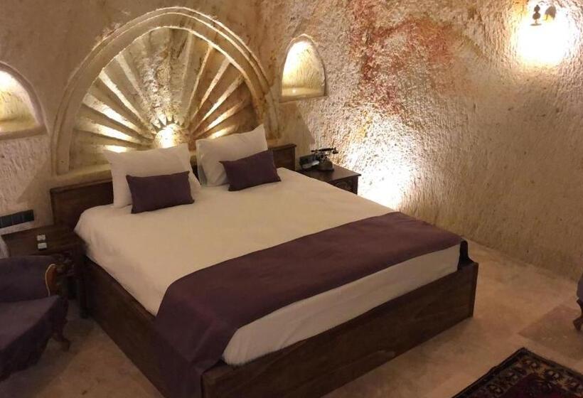 اتاق سوپریور با تخت بزرگ, Black Stove Cappadocia