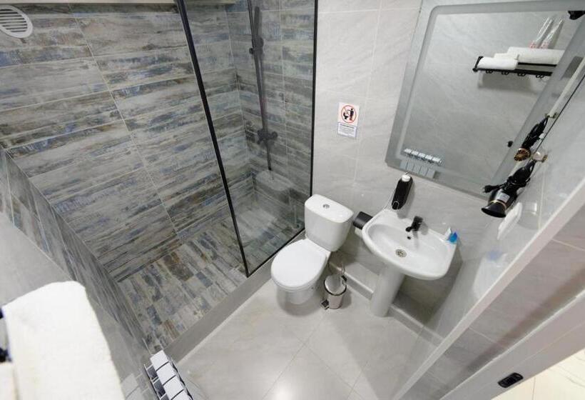 اتاق استاندارد, Grand Aura