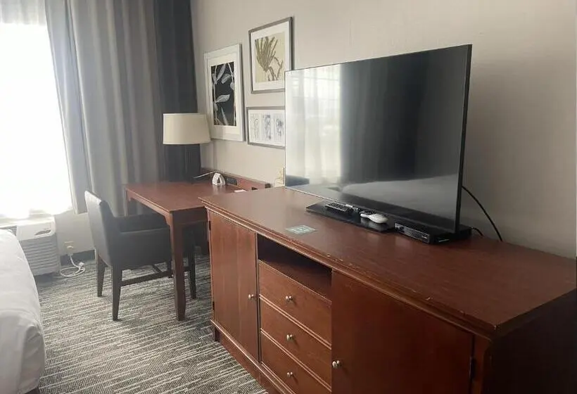 اتاق لوکس, Harmony Inn & Suites