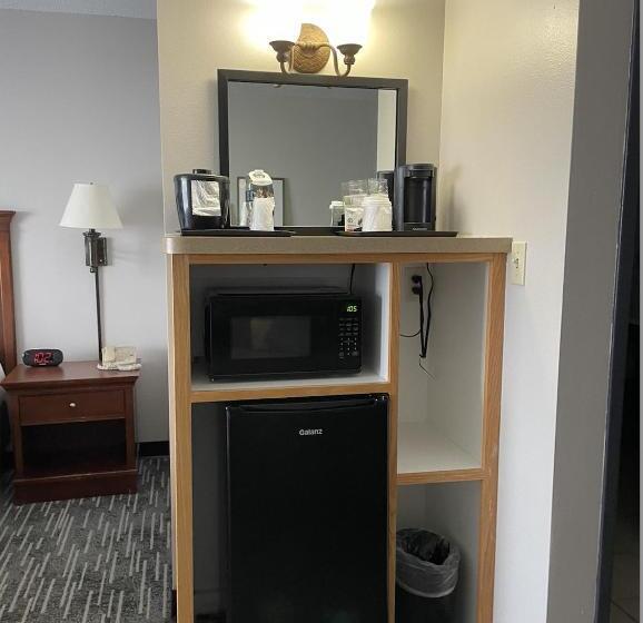 غرفة ديلوكس سرير كينج, Harmony Inn & Suites