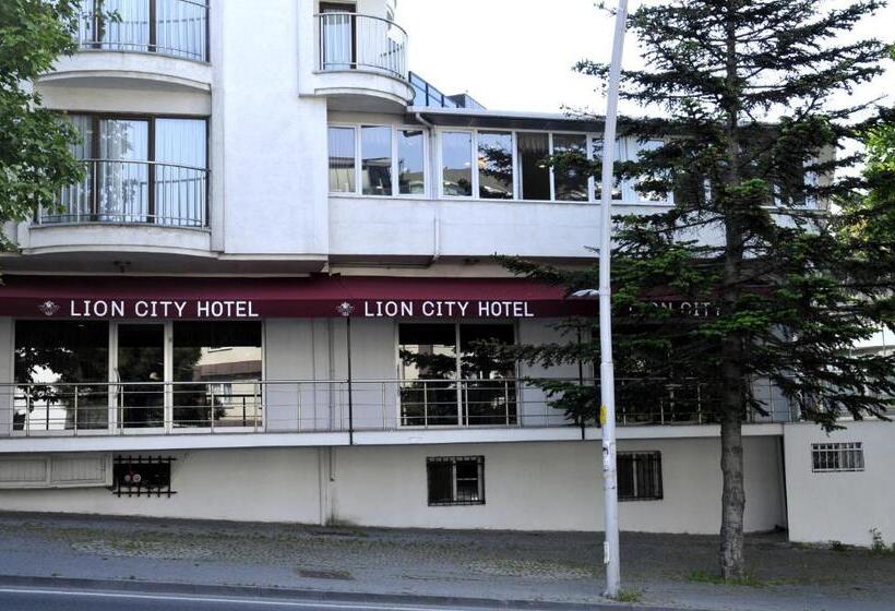 四人标准间, Lion City