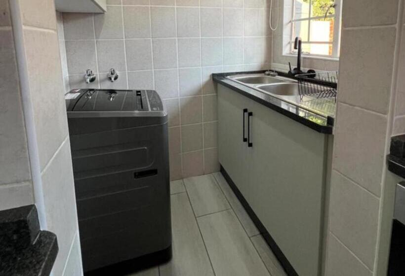 带1个卧室的经典公寓, Laluka Inn