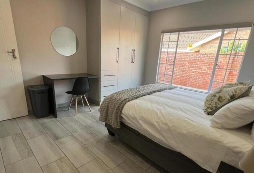 带1个卧室的经典公寓, Laluka Inn