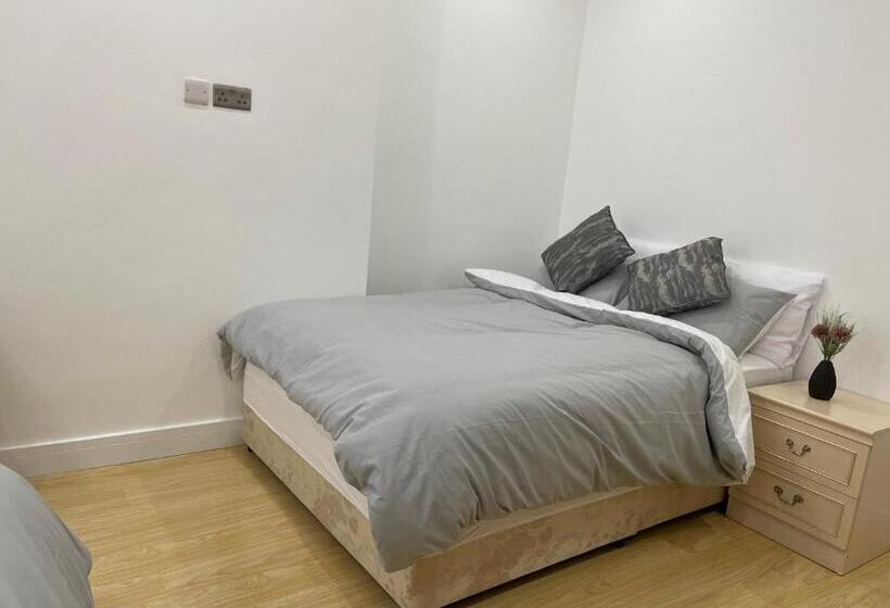 Номер Deluxe, Lonsdale Place