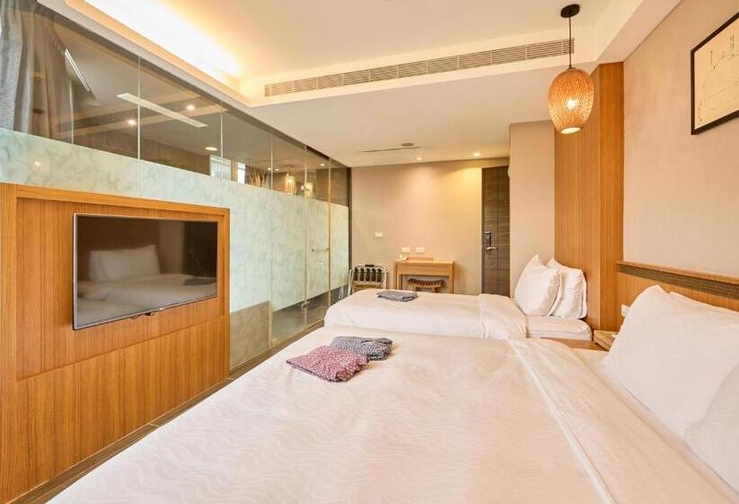 اتاق استاندارد سه تخته با چشم‌انداز, Tenlien Onsen Hot Spring