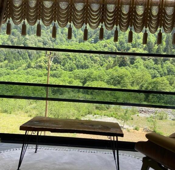 סוויטה עם מרפסת, Vadi Taş Konak