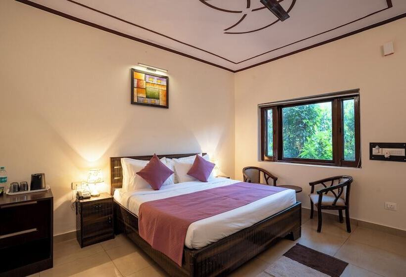 חדר דלוקס, Corbett D Resort