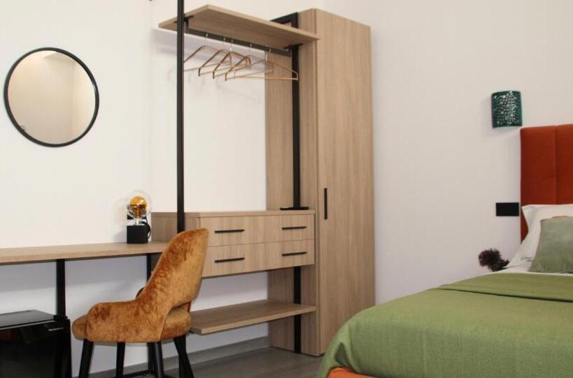 キングサイズベッドのデラックスルーム, Frida Luxury B&b