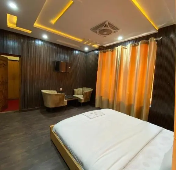 اتاق لوکس, Elite Skardu