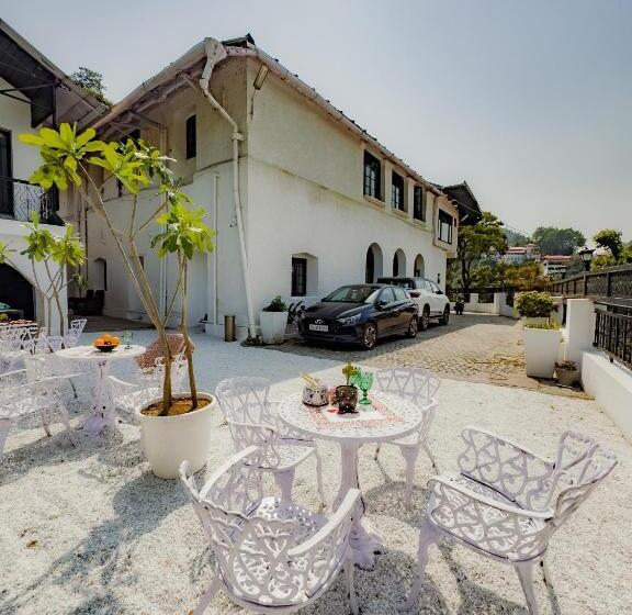 디럭스 룸, Ilbert Manor