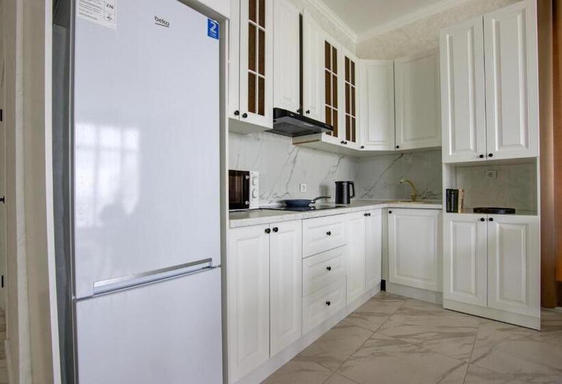 ویلای 3 خوابه, Novel Hotel And Apartments