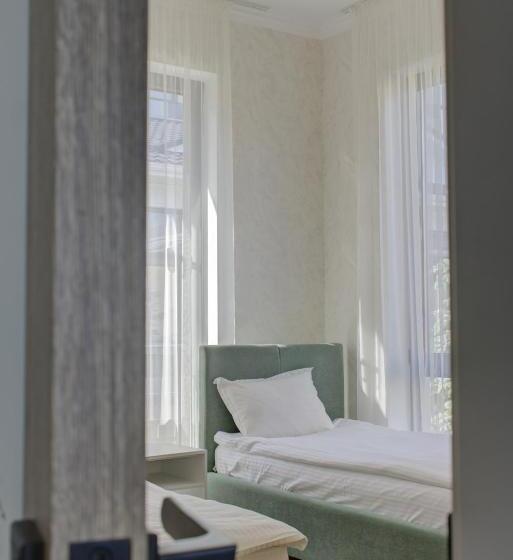 ویلای 3 خوابه, Novel Hotel And Apartments