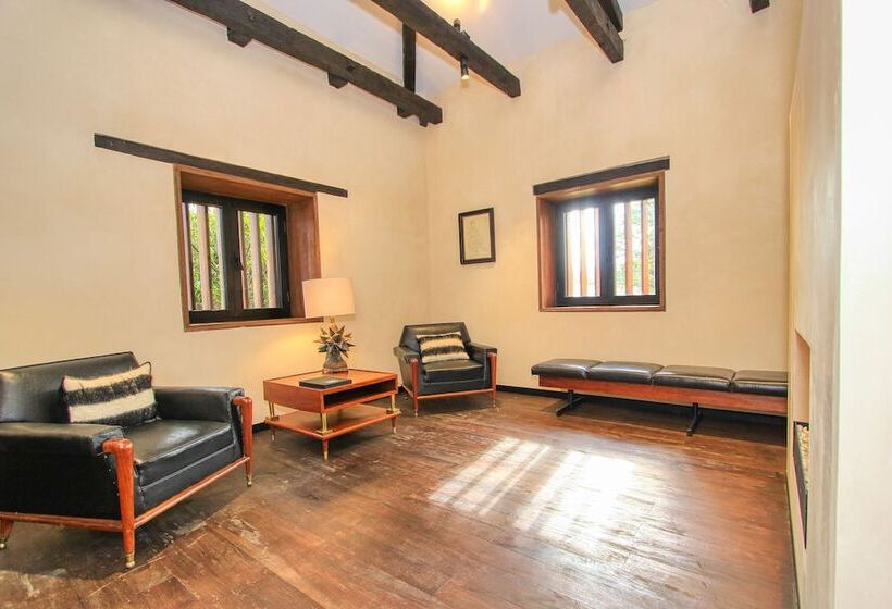 디럭스 룸, Uvence Garden