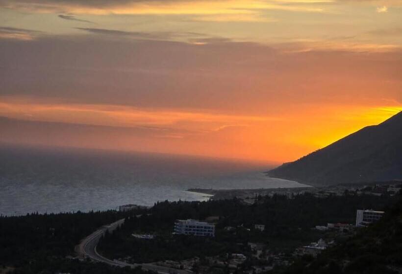 اتاق استاندارد با چشم‌انداز دریا, Casablanca Rooms Dhërmi