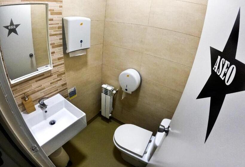 스탠다드 룸 공동 욕실, W14 Hostales