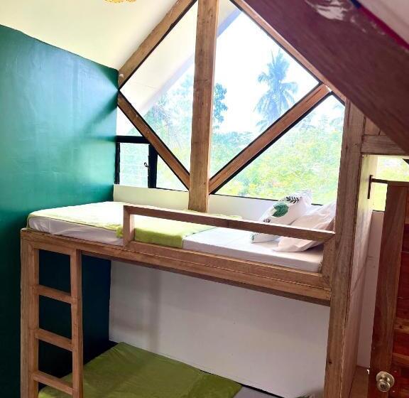 سوییت خانوادگی, Hakuna Villas