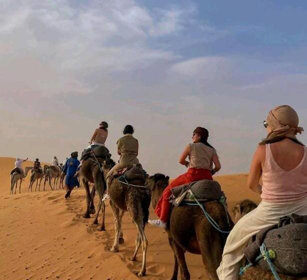 Номер Стандарт Трехместный, East Desert & Luxury Camp