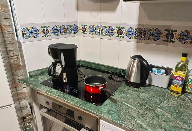 バルコニー付きスタンダードトリプルルーム, Casa Rural Borrenes Las Médulas