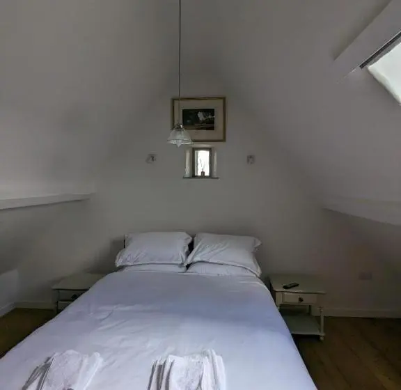 スタンダードルーム, Regilbury Court, Grooms House