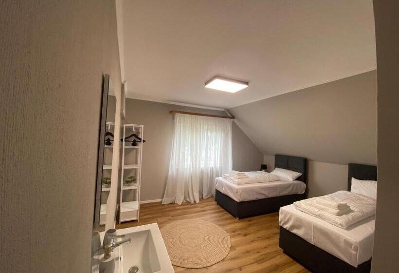 スタンダードルーム, Repeat Racing Rooms