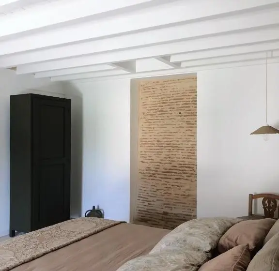 スタンダードルーム, Chambre D Hotes Lou Viradis