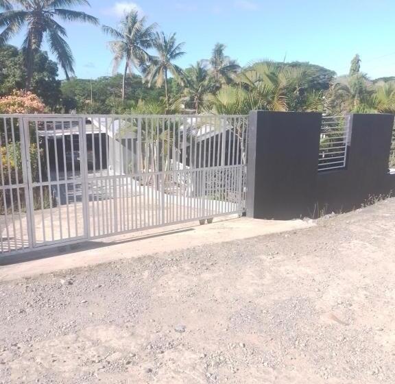 חדר סטנדרט נוף לגינה, Home Away From Home