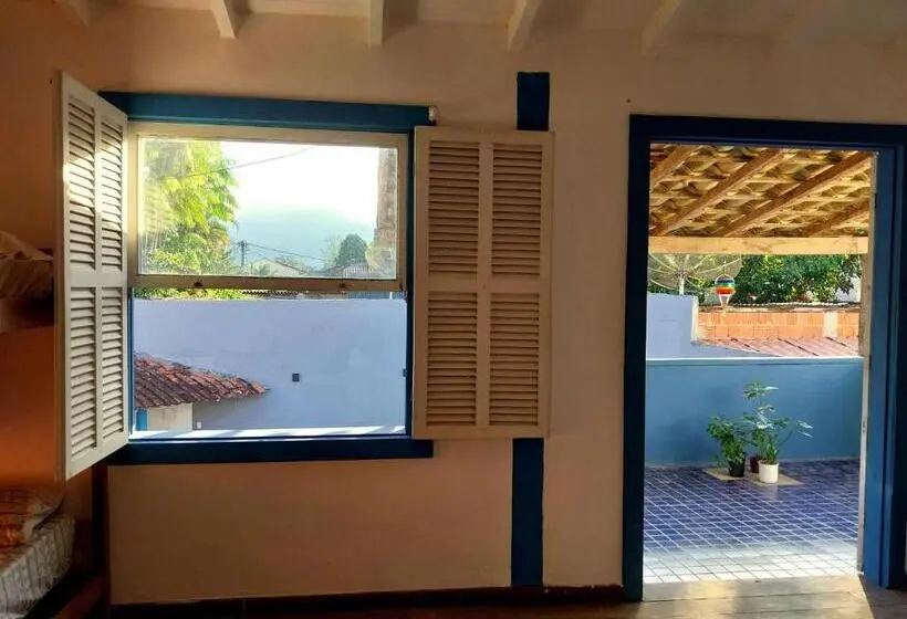 スーペリアの４人部屋, Espaço álacre Paraty