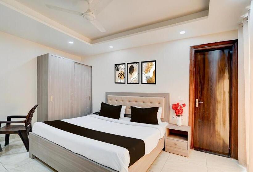Triple Classic Room, O Tanishq Ashiana